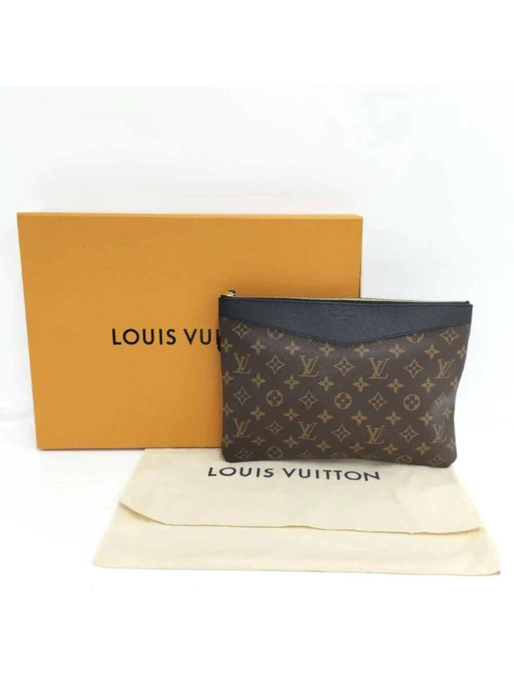 Louis Vuitton Daily Pouch Clutch Monogram Macassar
